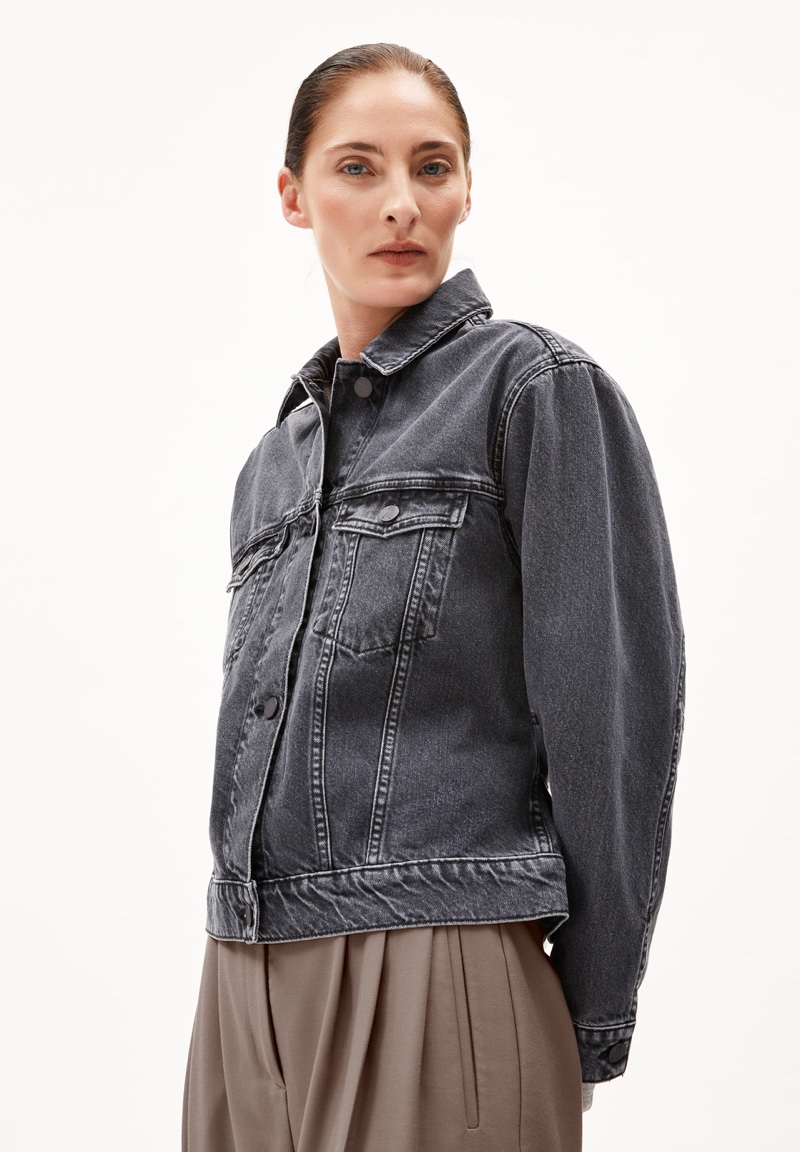 TAANA 139,90 € Jeansjacke aus recycelter Baumwolle